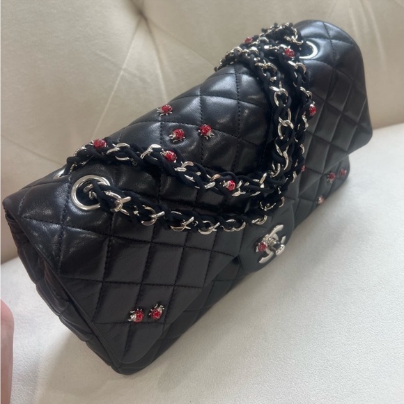 Chanel Lady bug black quilted lambskin 2010 Medium Flap bag with Serial sticker - Picture 4 of 13